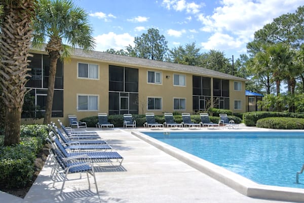 Desert Winds Apartments property